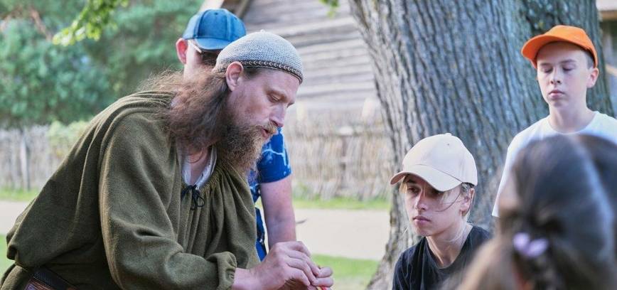 Kleboniškių kaimo buities muziejus atgyja: laukia amatininkai ir edukatoriai