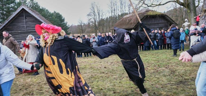 Kleboniškių muziejuje prasiautė linksmos, sočios Užgavėnės