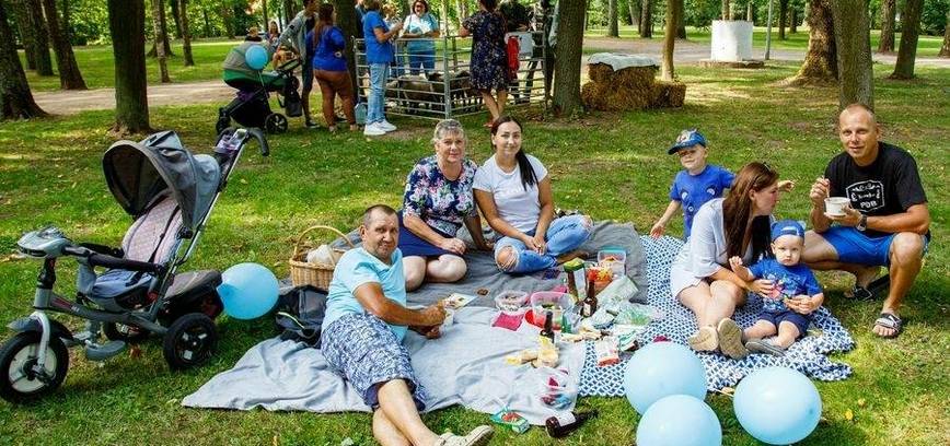 Mėlynasis šeimų piknikas devintąjį kartą kviečia Šeduvon